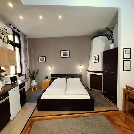 Central Gold Apartment Budapest Eksteriør billede